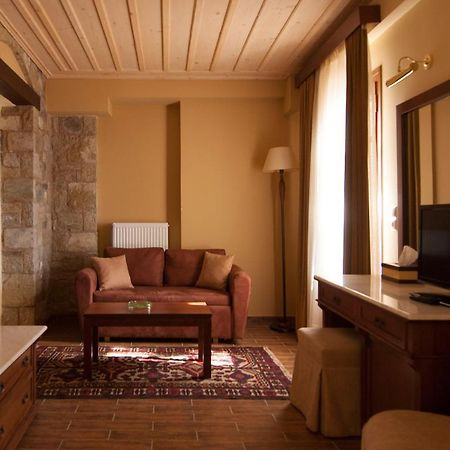 Alpen House Hotel & Suites Αράχωβα Εξωτερικό φωτογραφία